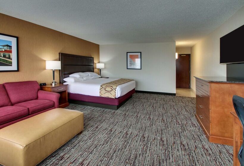 فندق Drury Inn & Suites Evansville East
