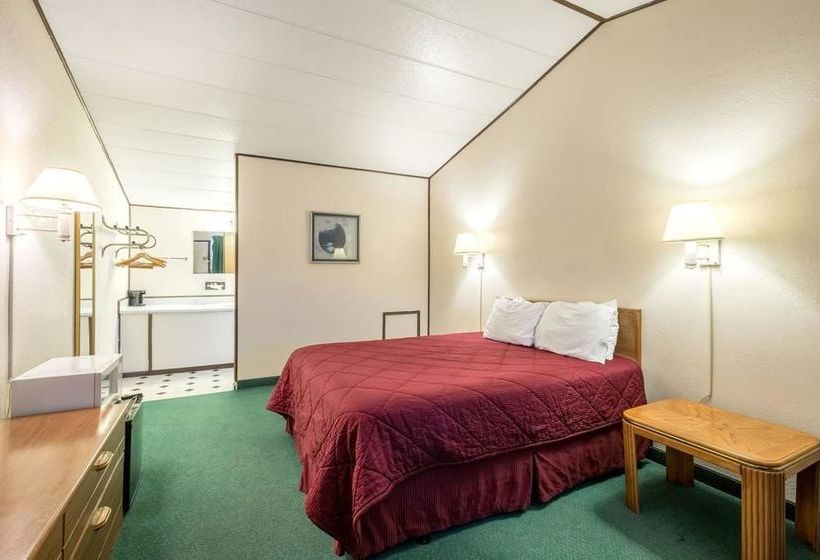 בית מלון כפרי Rodeway Inn Ogallala