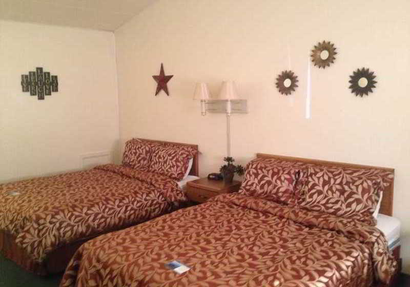 בית מלון כפרי Rodeway Inn Ogallala