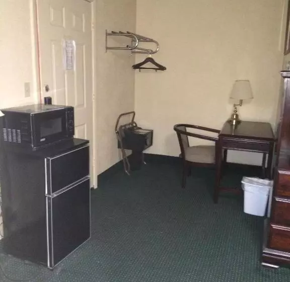 汽车旅馆 Rapids Inn & Suites