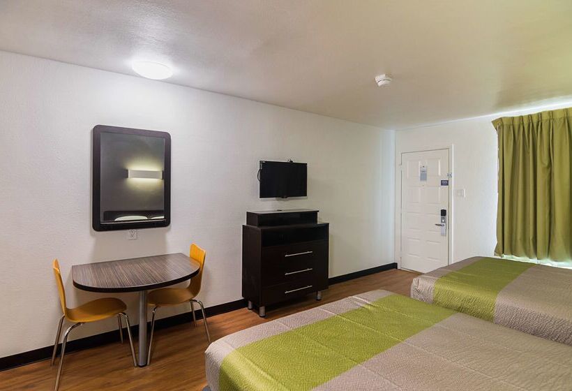 فندق على الطريق Studio 6tyler, Tx