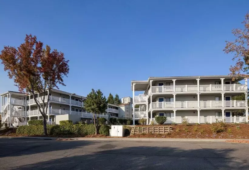 汽车旅馆  Surestay Hotel By Best Western Fairfield Napa Valley