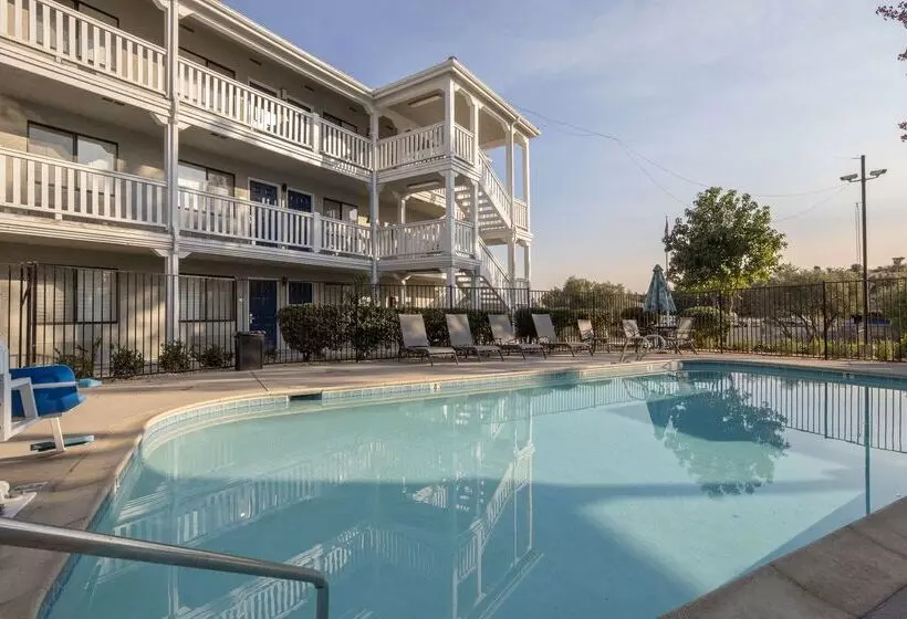 汽车旅馆  Surestay Hotel By Best Western Fairfield Napa Valley