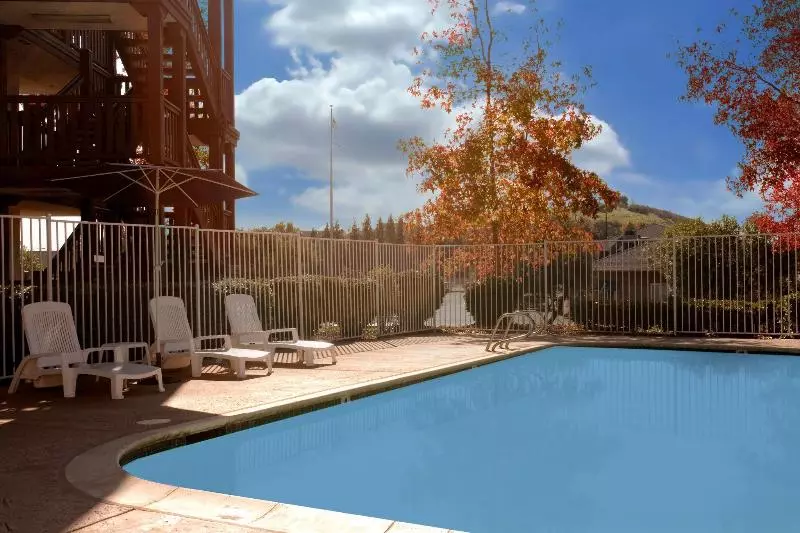 汽车旅馆  Surestay Hotel By Best Western Fairfield Napa Valley