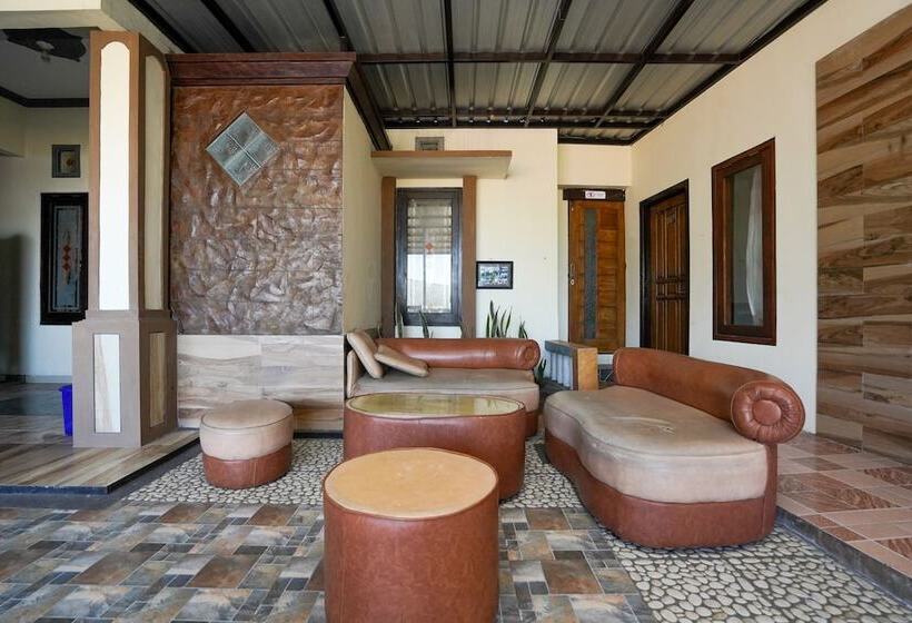 Отель Homestay Potato House By Oyo Rooms