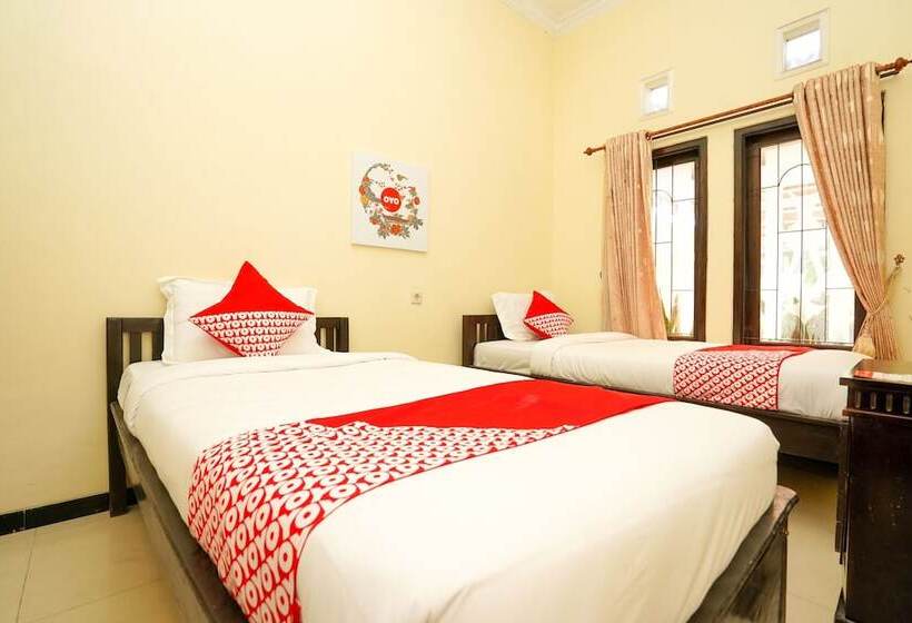 Отель Homestay Potato House By Oyo Rooms