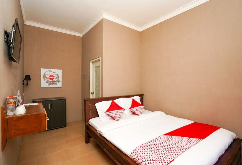 Отель Homestay Potato House By Oyo Rooms