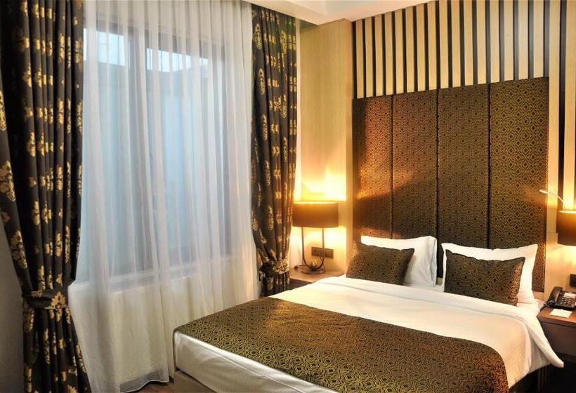 Pell Palace Hotel & Spa