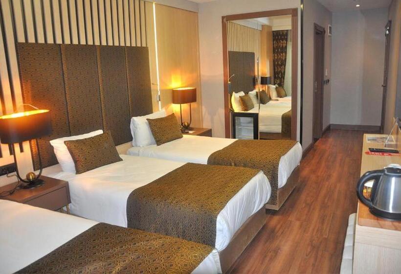 Pell Palace Hotel & Spa