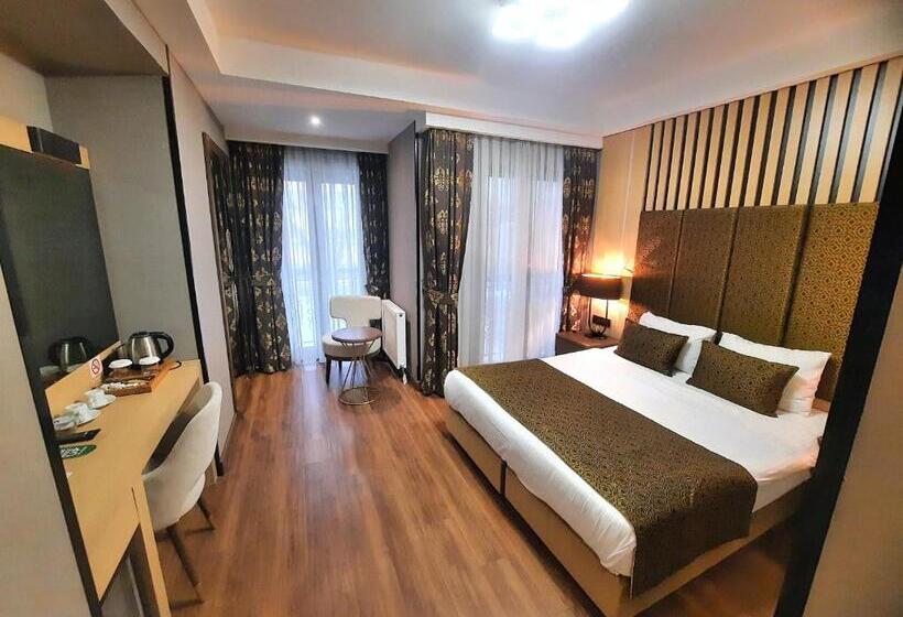 Pell Palace Hotel & Spa