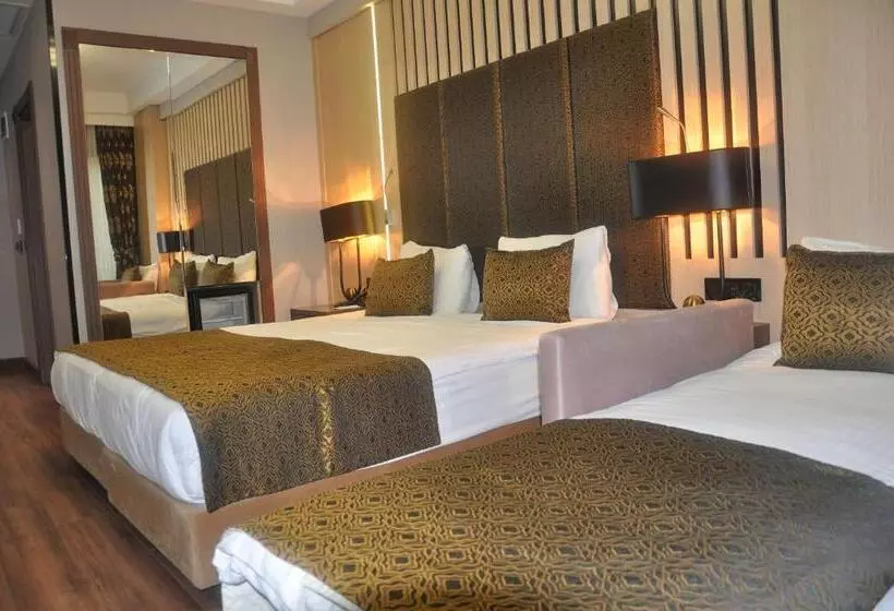 Pell Palace Hotel & Spa