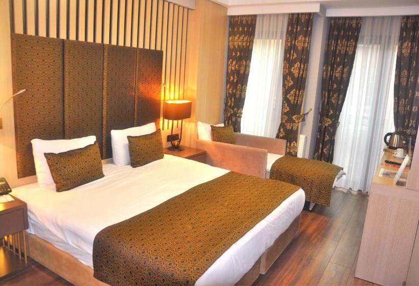 Pell Palace Hotel & Spa