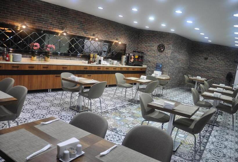 Pell Palace Hotel & Spa