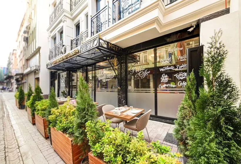 Pell Palace Hotel & Spa