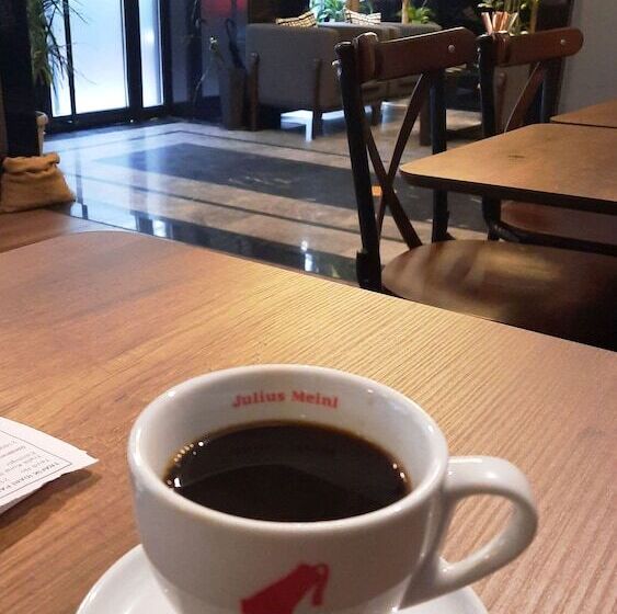 Pell Palace Hotel & Spa