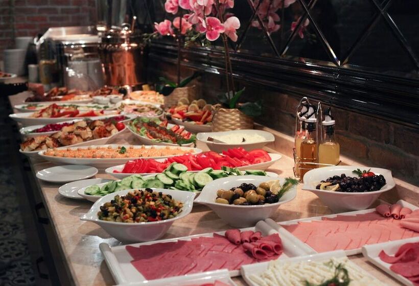 Pell Palace Hotel & Spa