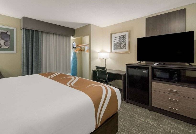 בית מלון כפרי Quality Inn & Suites Roanoke Fort Worth North