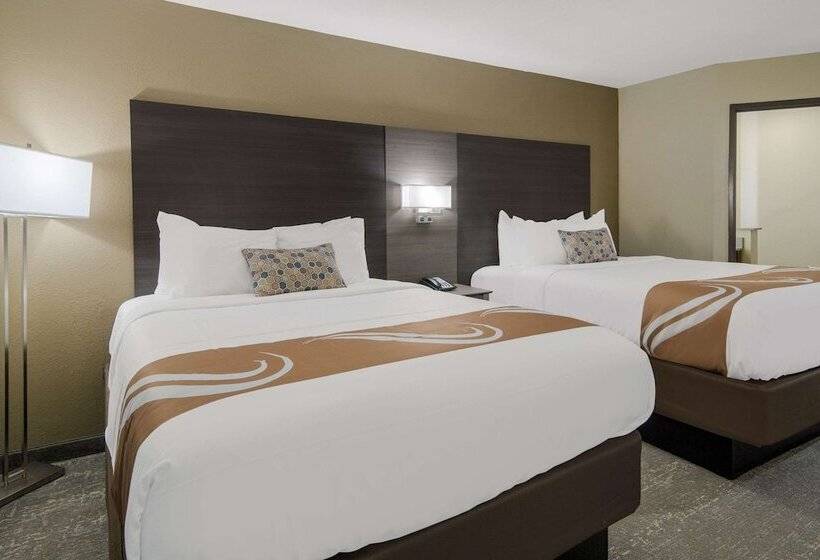 בית מלון כפרי Quality Inn & Suites Roanoke Fort Worth North