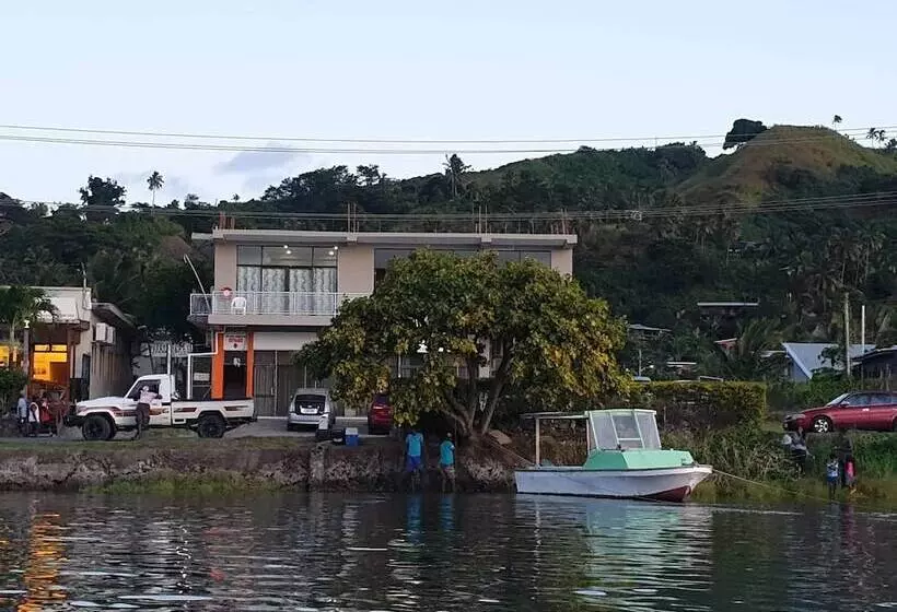 モーテル Bay View Barbers Lodge