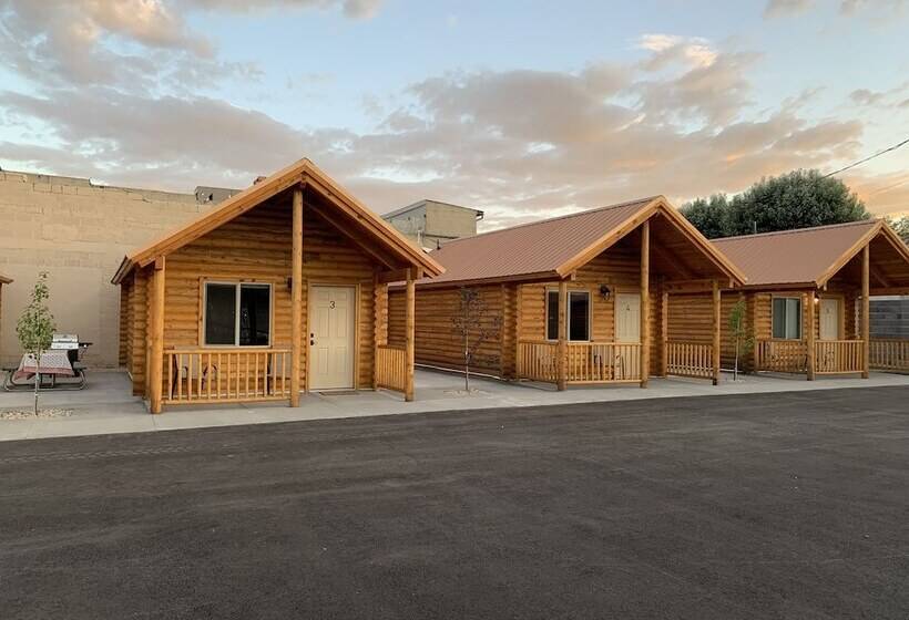 모텔 Countryside Cabins