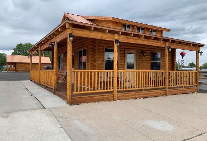 모텔 Countryside Cabins