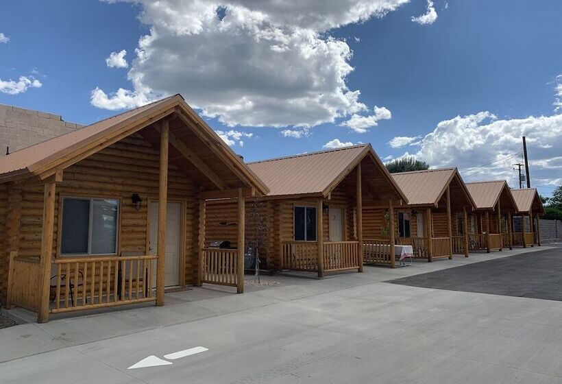 모텔 Countryside Cabins