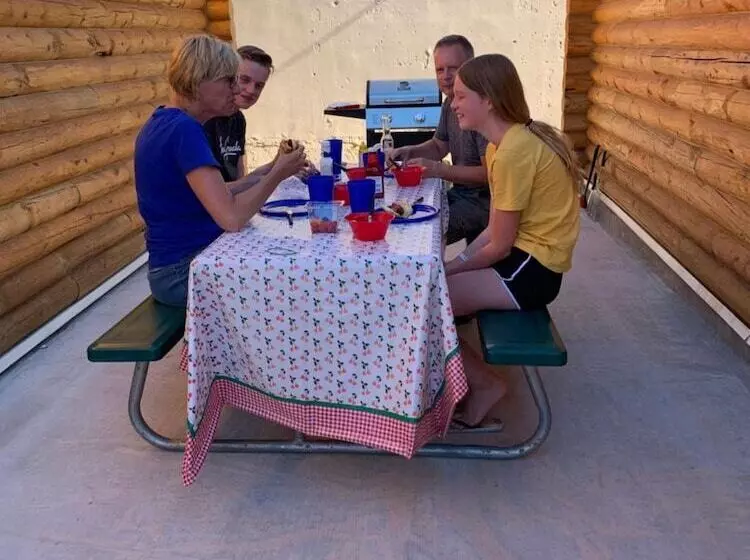 Motelli Countryside Cabins