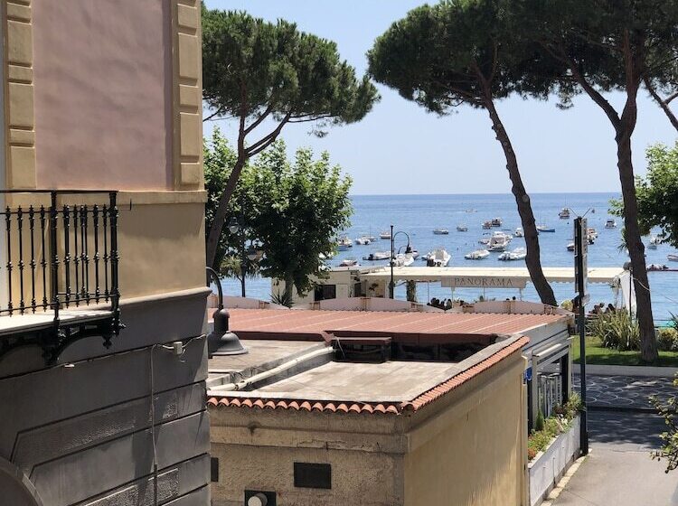 פנסיון Al Raggio Di Sole In Costiera