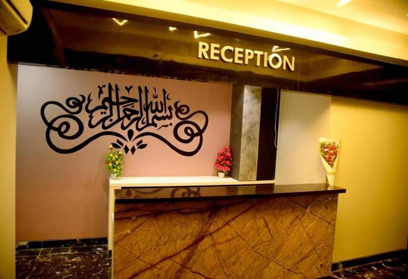 הוסטל Charyana Hotel Ac Dormitory