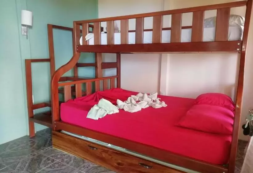 تختخواب و صبحانه Drake Bay Casita Sun Shine