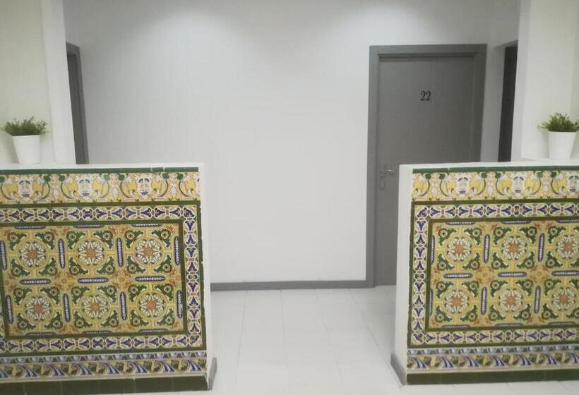 Hostel Urban Sevilla