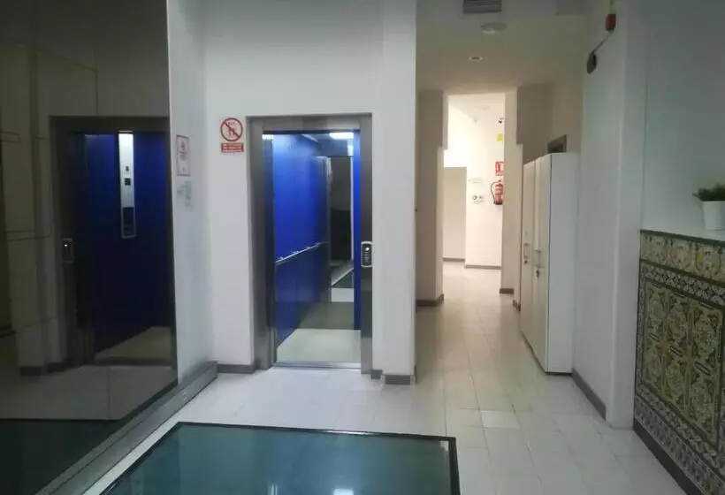 Hostel Urban Sevilla
