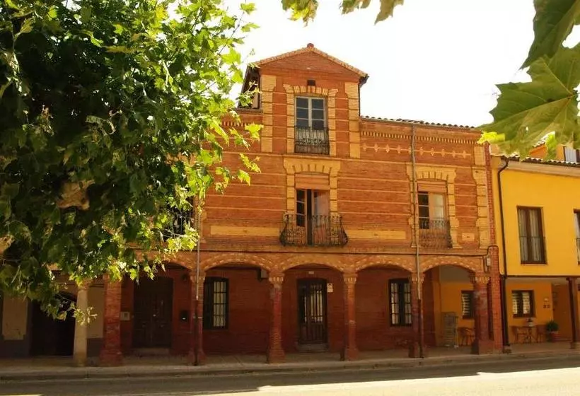 Albergue Luz De Frómista