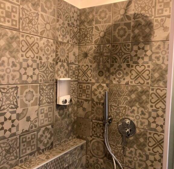 پانسیون Mimì Rooms&studios