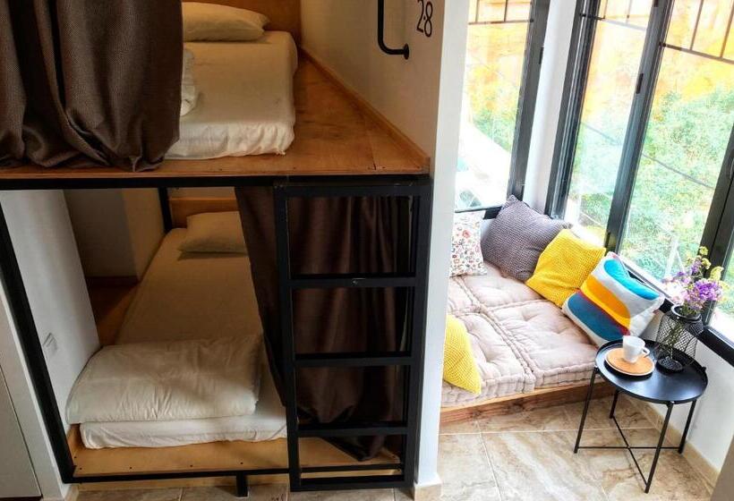 Hostel Numero Trece   Free Towels, Coffee Beans And Remote Check In!