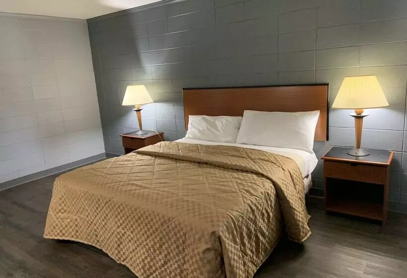 ホテル Birchwood Suites