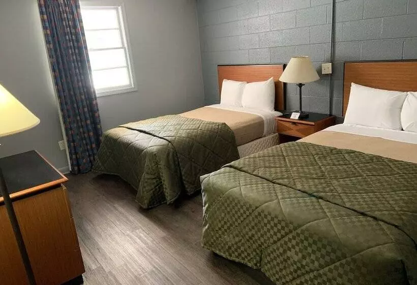 ホテル Birchwood Suites