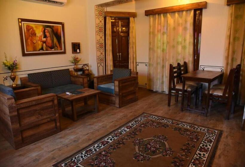 هتل Heritage Above 1