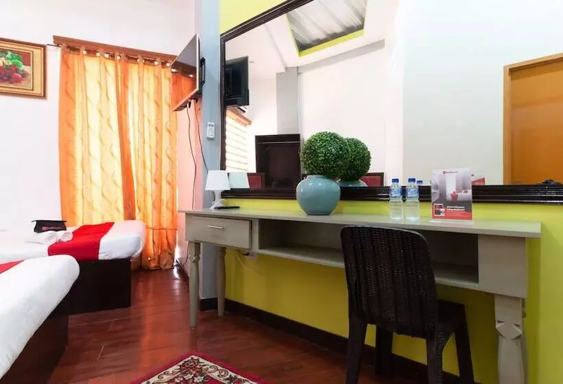 هتل Reddoorz Near Robinsons North Tacloban