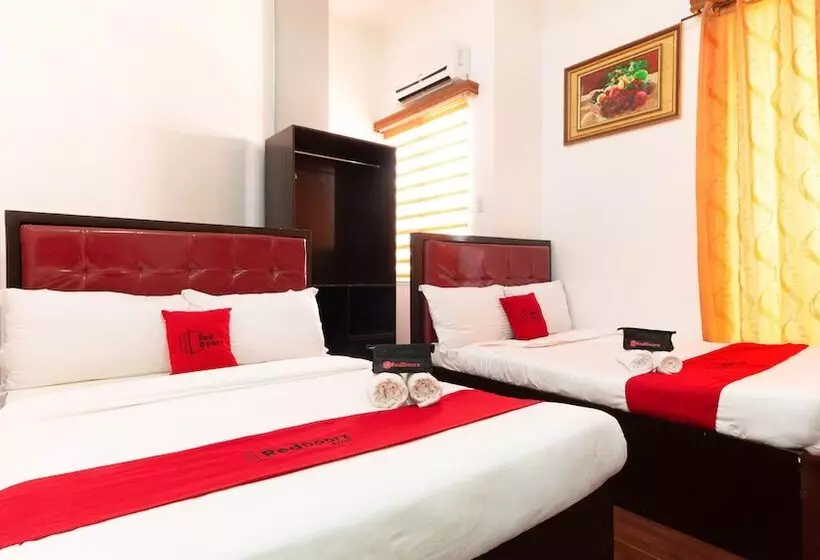 هتل Reddoorz Near Robinsons North Tacloban