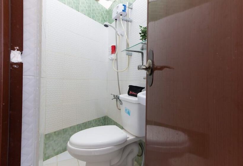 Hotel Reddoorz Near Robinsons North Tacloban