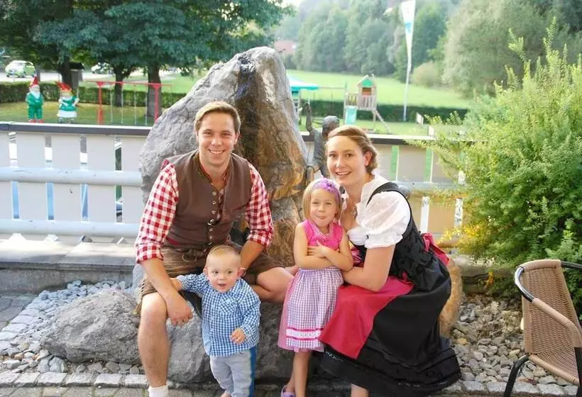 ホテル Traditions Gasthaus Bayrischer Hof