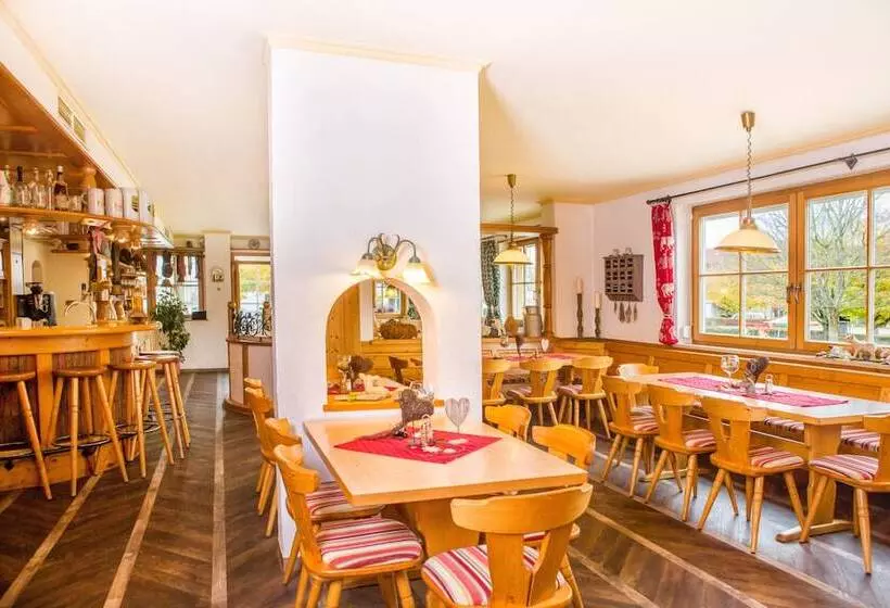ホテル Traditions Gasthaus Bayrischer Hof