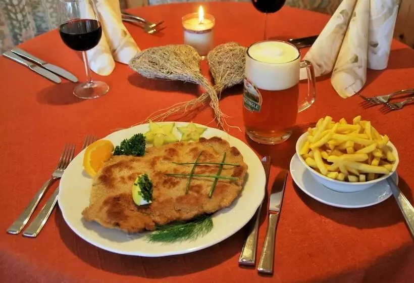 ホテル Traditions Gasthaus Bayrischer Hof