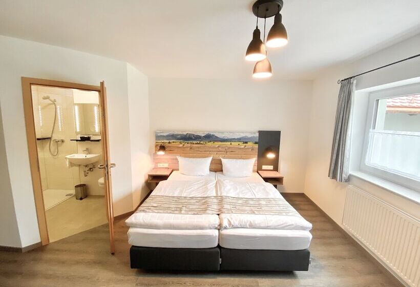 ホテル Traditions Gasthaus Bayrischer Hof