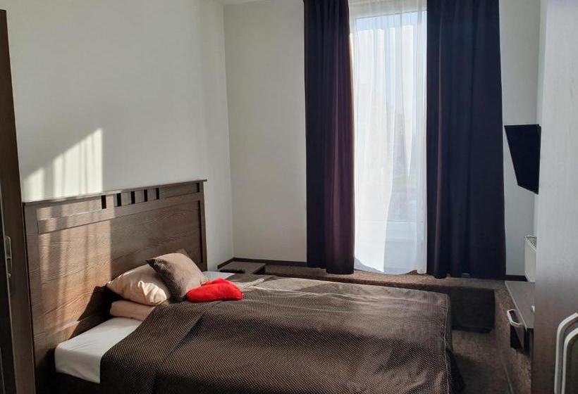 پانسیون Svetainė