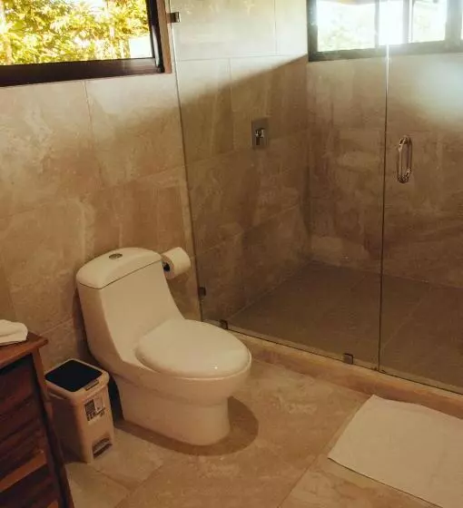 Hotelli Drake Bay Greenleaf