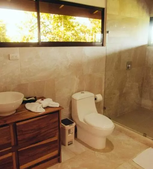 Hotelli Drake Bay Greenleaf