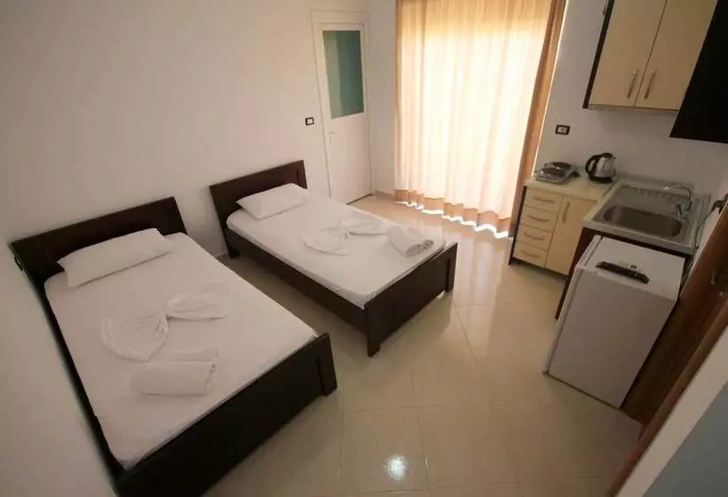 Hotelli Four Islands