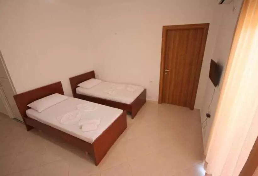Hotelli Four Islands